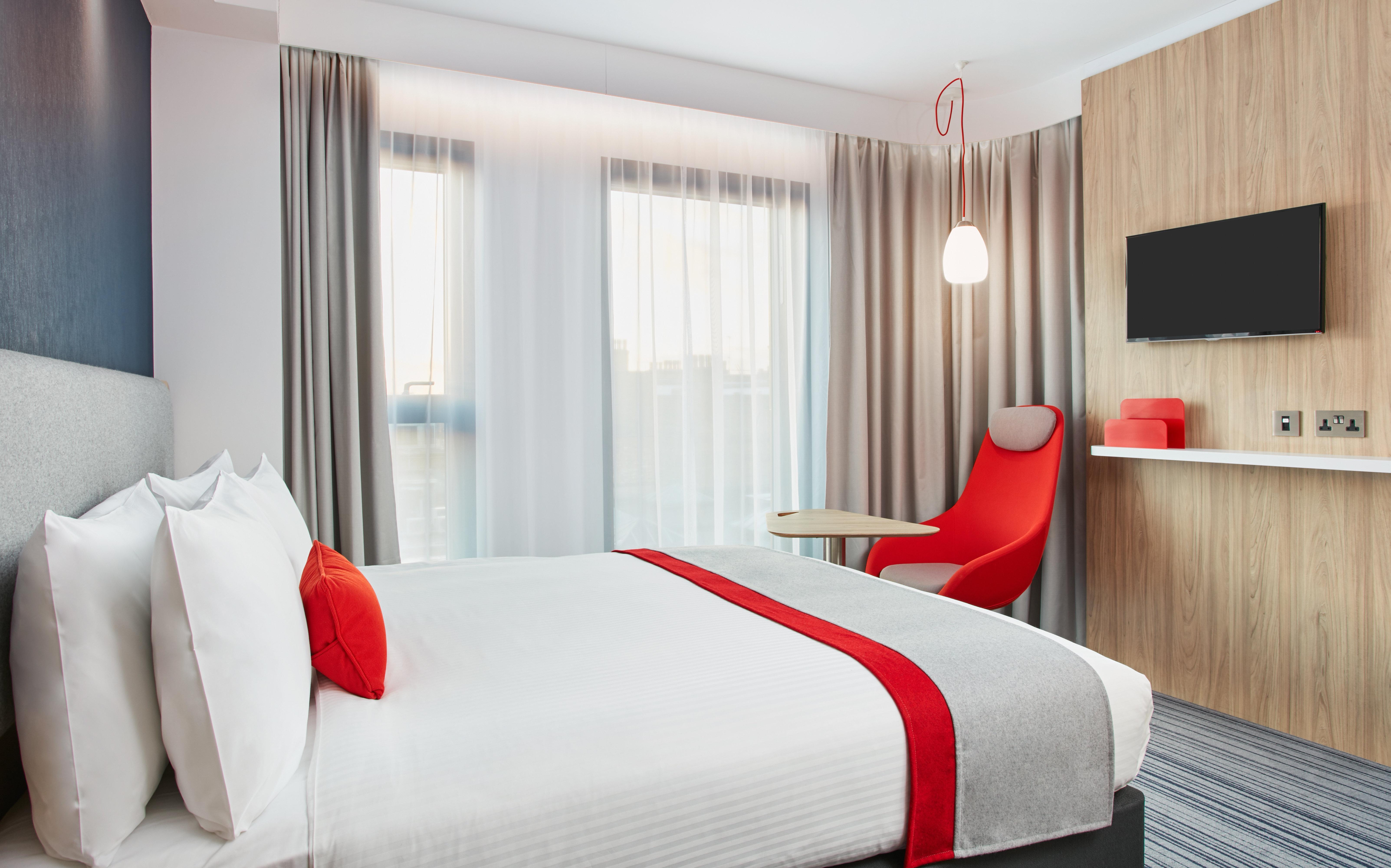 Express London-ealing, An Ihg London