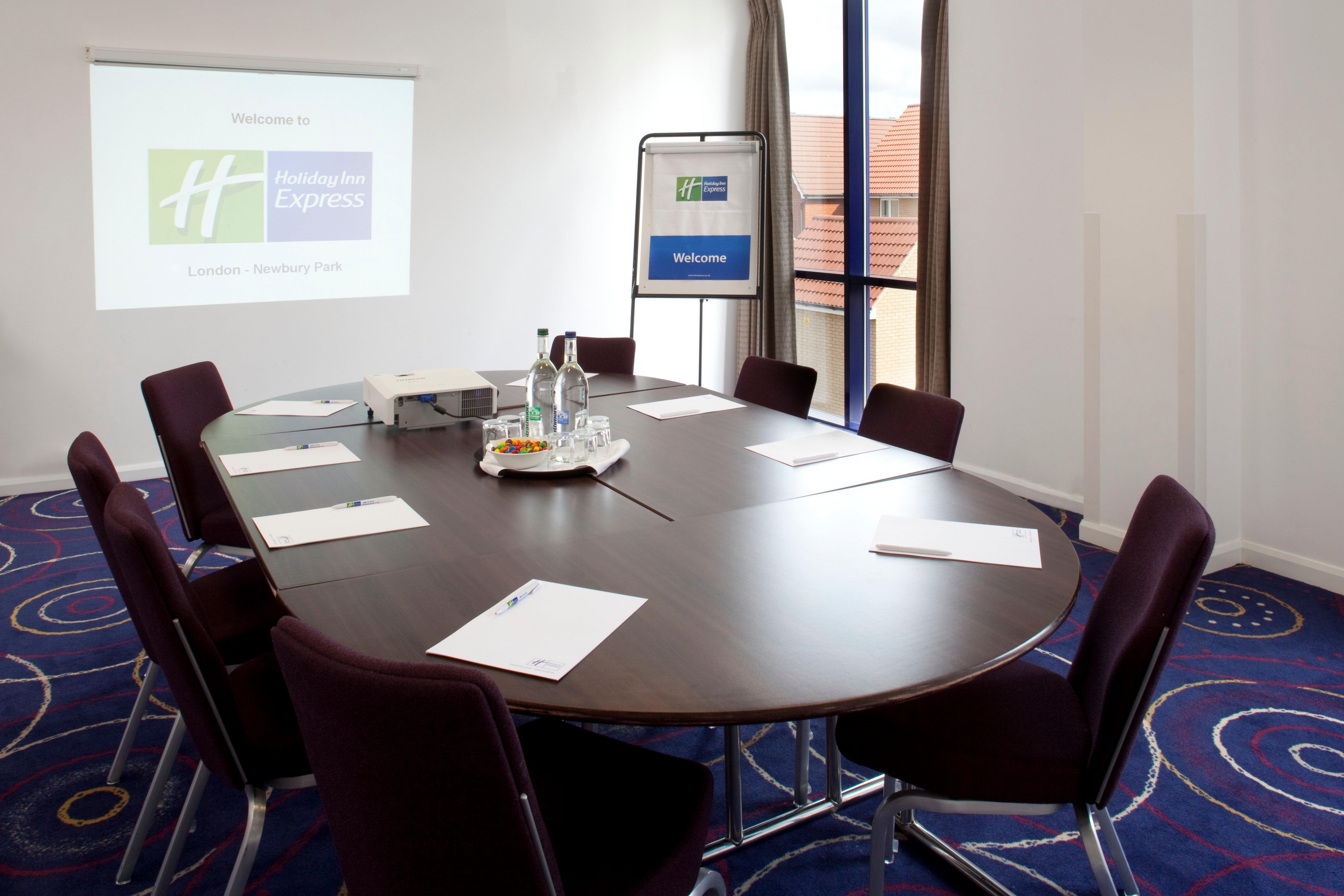 Express - Newbury Park, An Ihg Hotel London