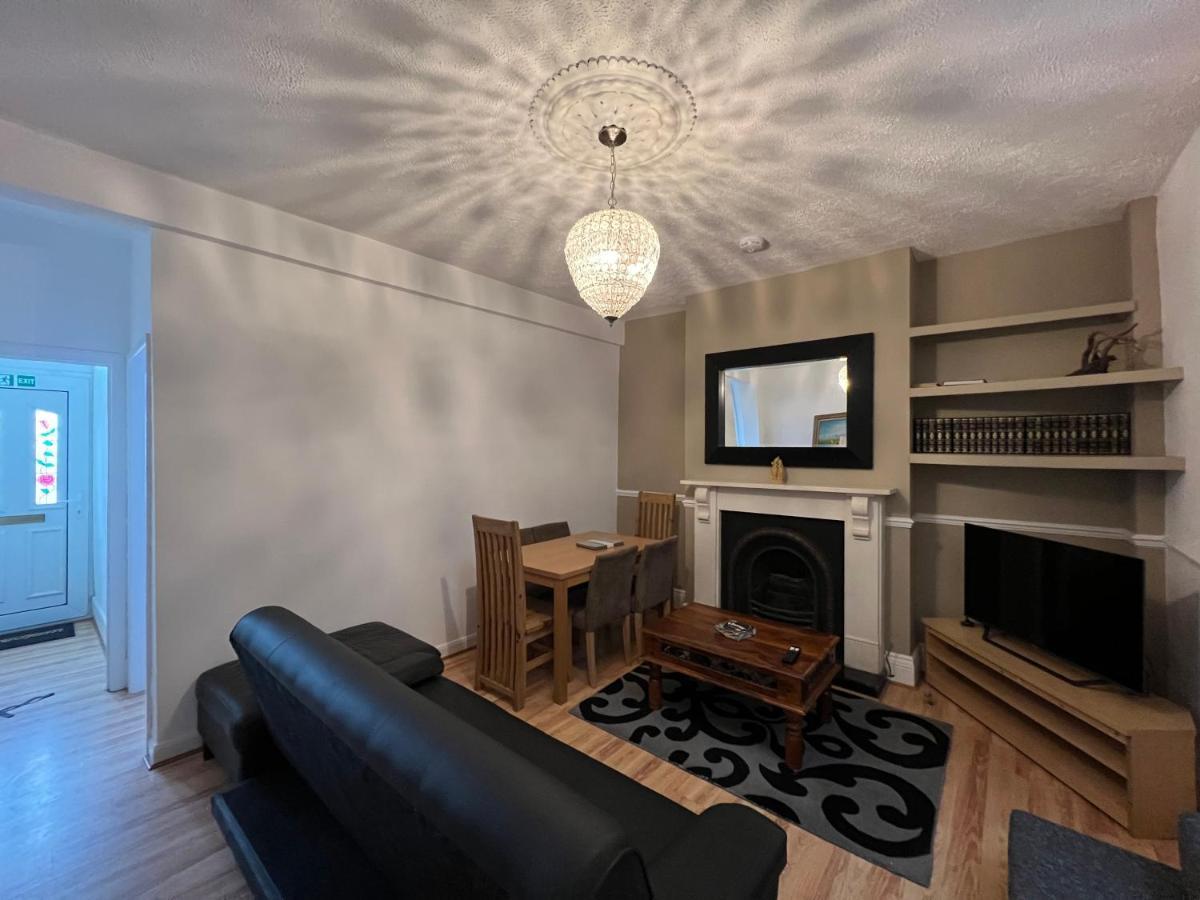 Entire Luxury 4 Bedroom Victorian House With 2 En-suite - Forest Hill, Apartment London