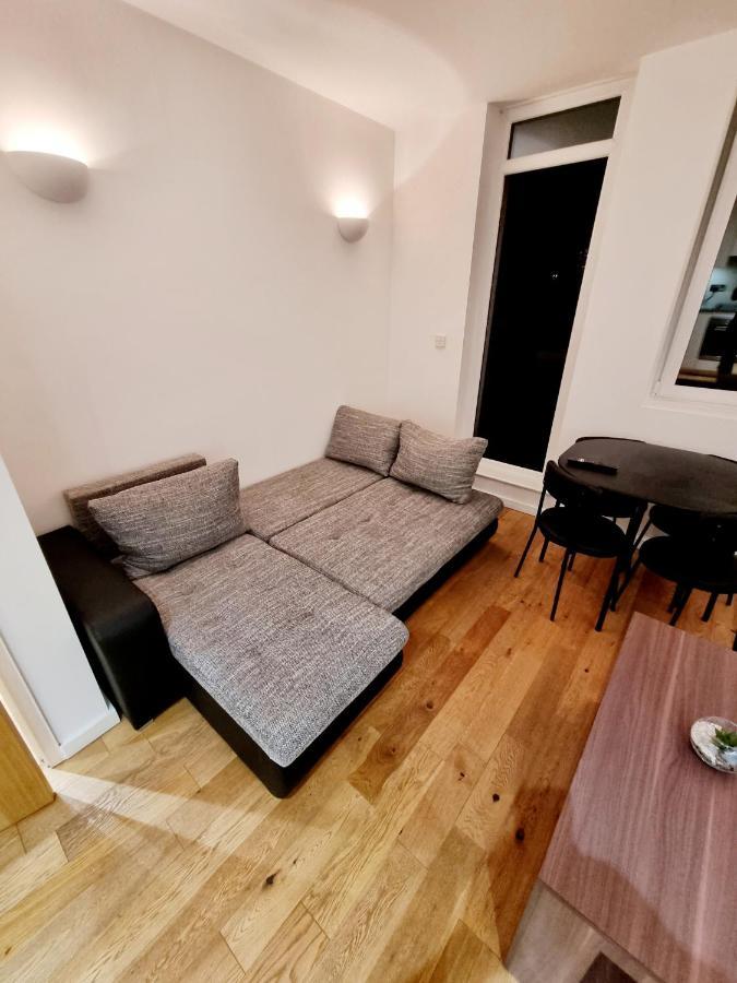 Executive E15 & Exclusive Terrace Views Of Leilighet London