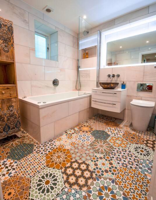 Apartment Luxurious Quirky Flat In Greenwich O2 Arena With Free Parking