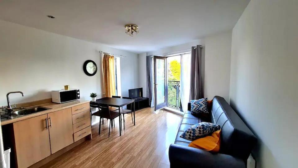 Lovely 5 Sleeper Flat - Upper Clapton Leilighet *
