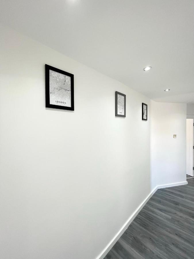 Apartment Lovely 4 Bed Perfect For Families! London