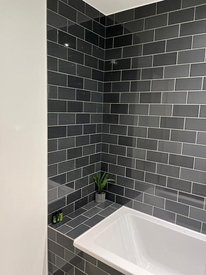 Md : Stunning 2 Bedroom 2 Bath - Royal Docks Apartment