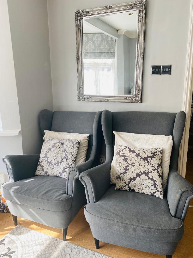 Hameway House- Stunning 4 Bedroom House With A Spacious Kitchen Feriehus *