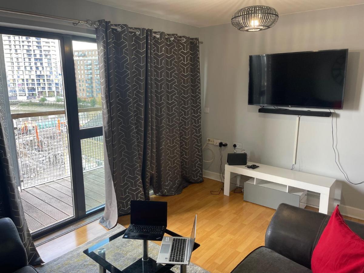 Appartement Remo Near Canary Wharf & 02 Arena Londen