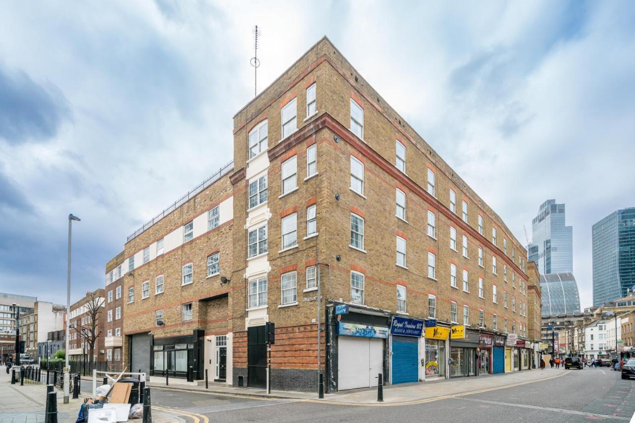 By Liverpool Street/ Spitalfields Market * London
