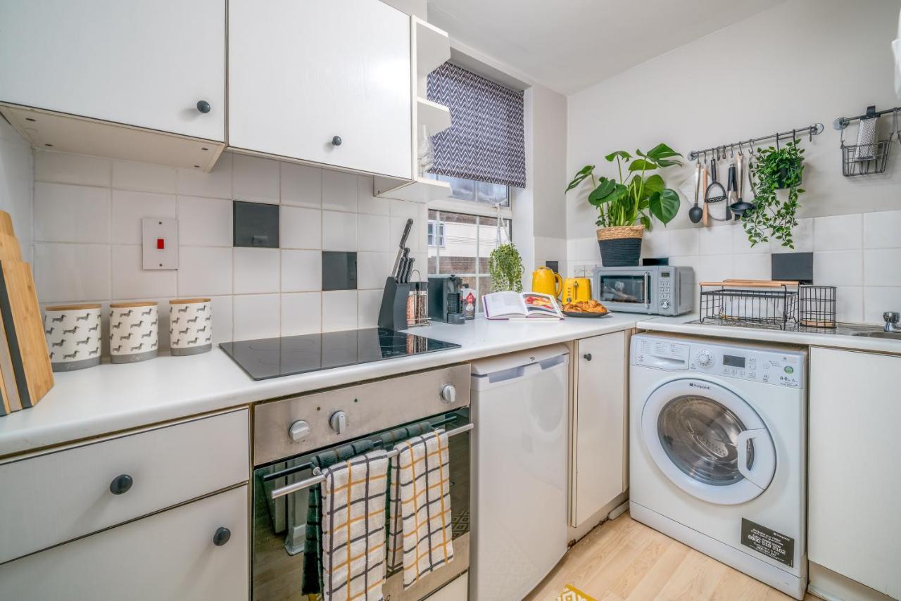 By Liverpool Street/ Spitalfields Market * London