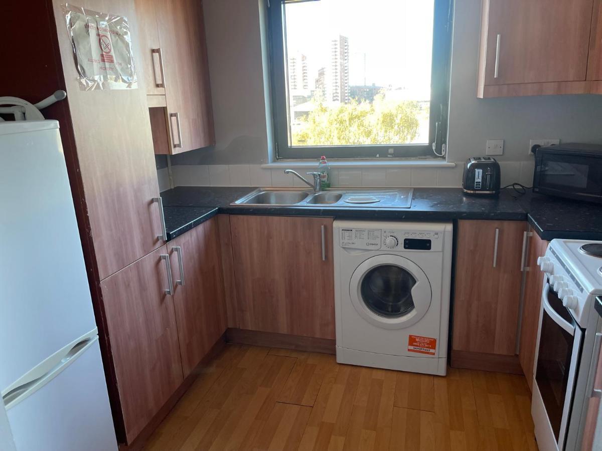 Remo Near Canary Wharf & 02 Arena Appartement