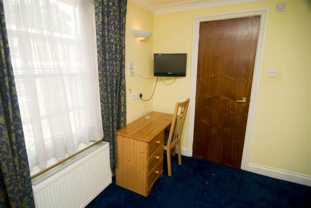 Pacific Hotel 3*