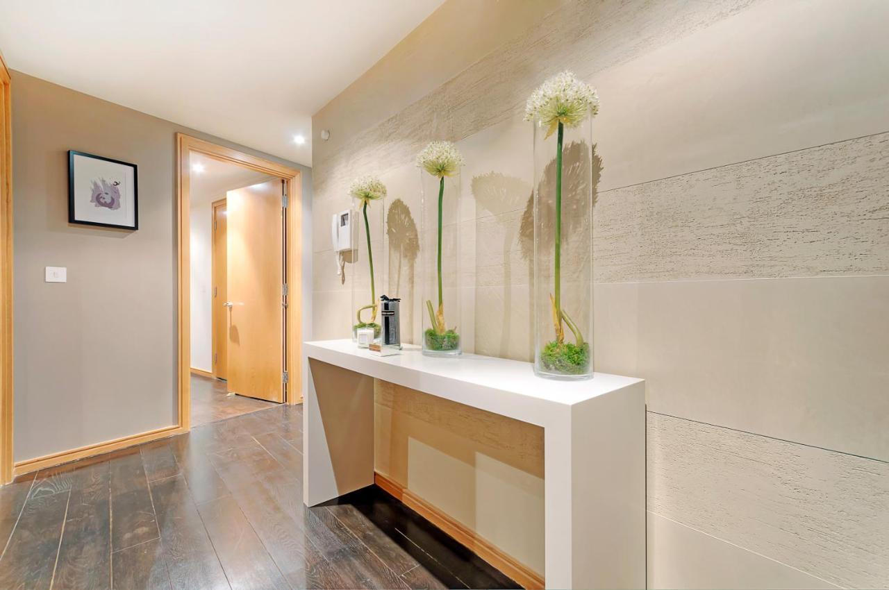 Hi-end 2br, 2br Apt, Heart Of Canary Wharf - West India Apartment *