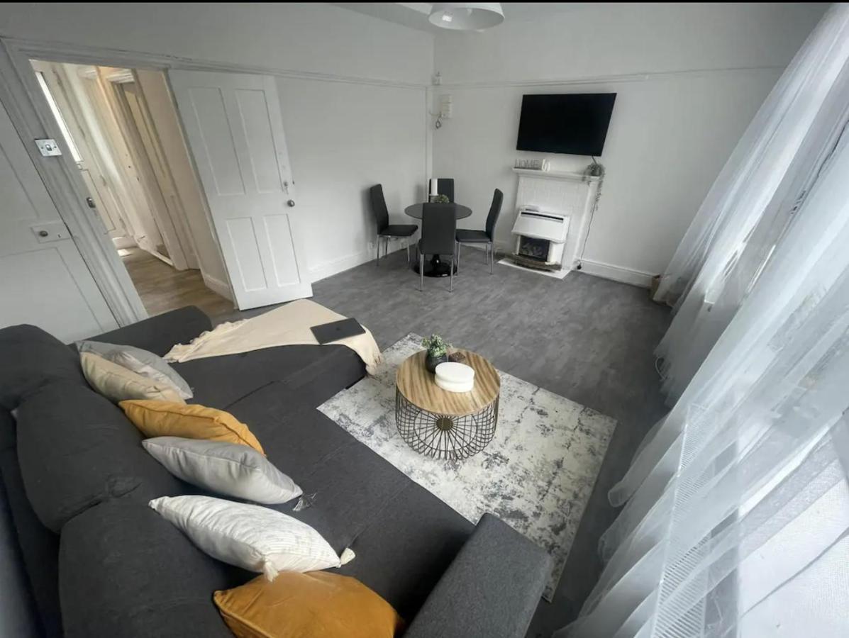 Charming 2 Bed Flat On Tower Bridge London