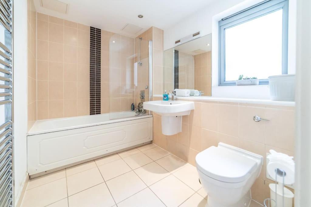 Liverpool St Shoreditch Terrace * London