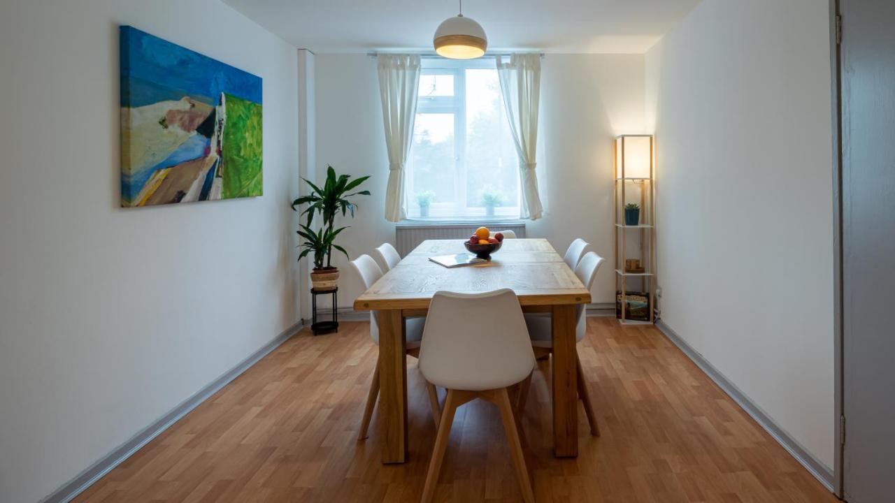 Vakantiehuis Bridge 3 Bedroom House With Reception Room, Office And Private Garden *