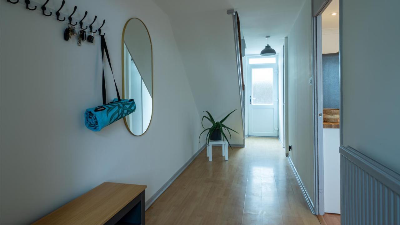 Bridge 3 Bedroom House With Reception Room, Office And Private Garden Vakantiehuis Londen