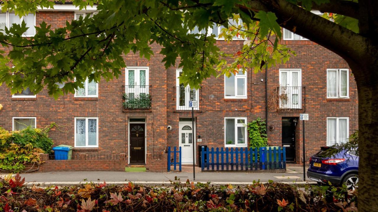 Bridge 3 Bedroom House With Reception Room, Office And Private Garden Vakantiehuis Londen