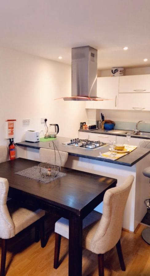 Docklands 2 Bedroom 2 Bath London