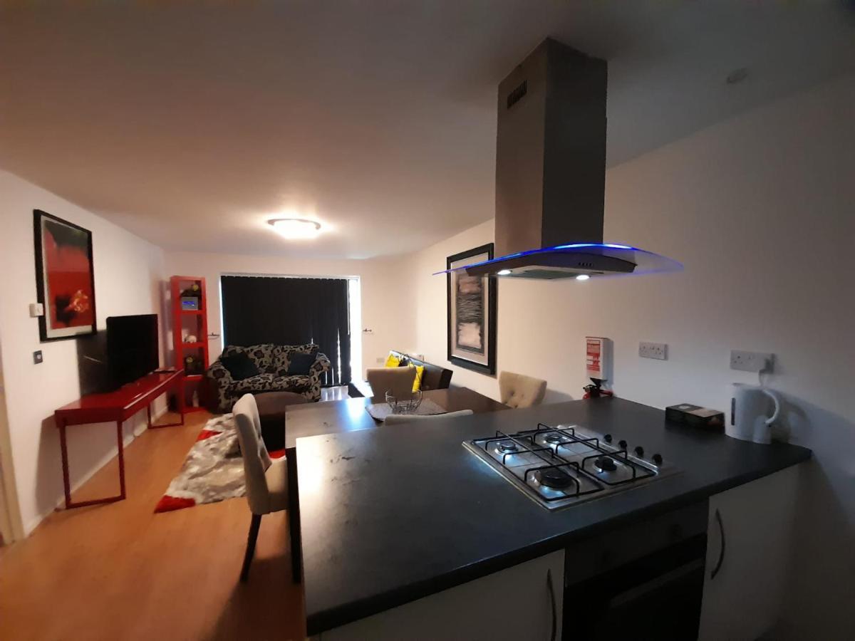 Docklands 2 Bedroom 2 Bath * London