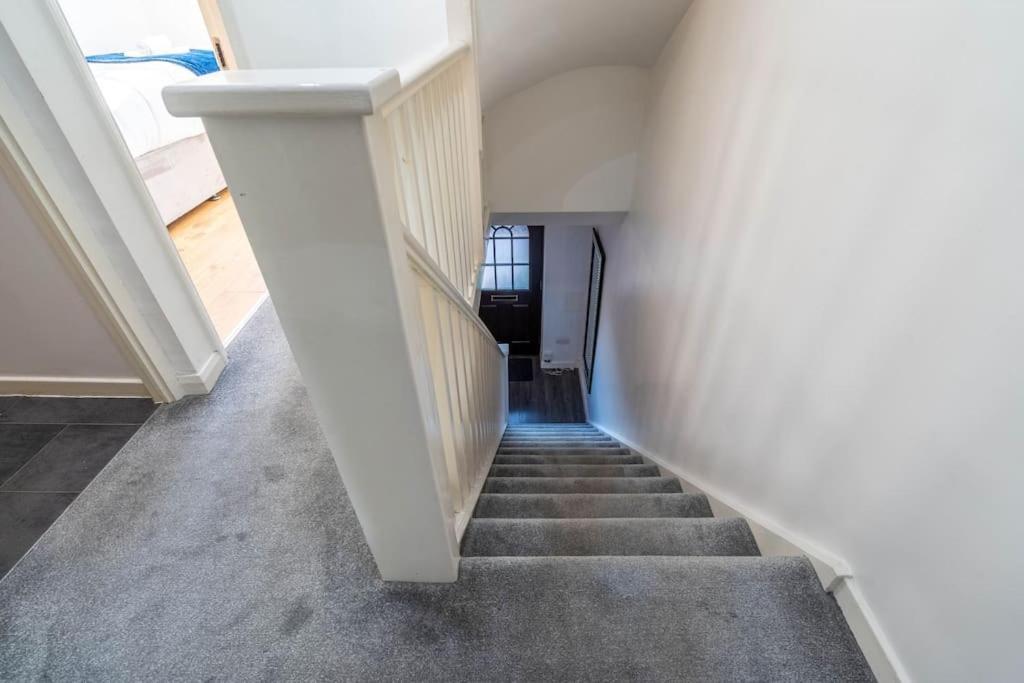 Cosy 3 Bedroom House In The Heart Of Brick Lane! Londen