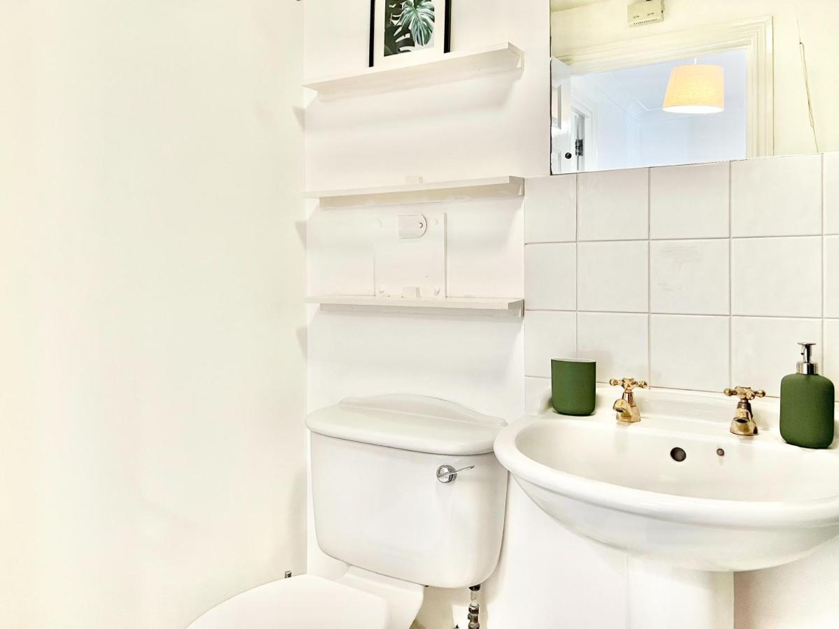 Last-minute Offers L Exclusive Deals On 2 Double Bedrooms - Weekly & Monthly - Sleeps 6 Lhofin Short Lets & Serviced * London