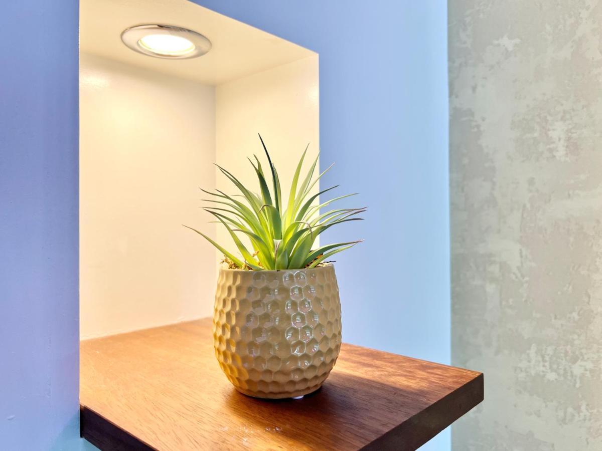 Apartment Last-minute Offers L Exclusive Deals On 2 Double Bedrooms - Weekly & Monthly - Sleeps 6 Lhofin Short Lets & Serviced *