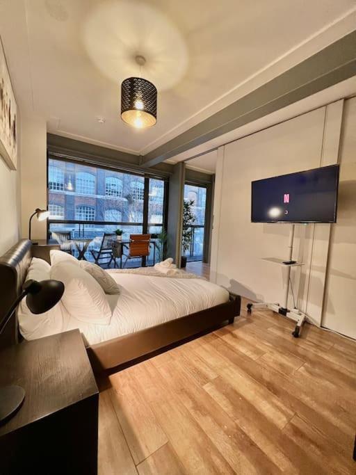 Apartment 2bed Stratford With Easy Access To London, O2, Excel, Parking Nearby London