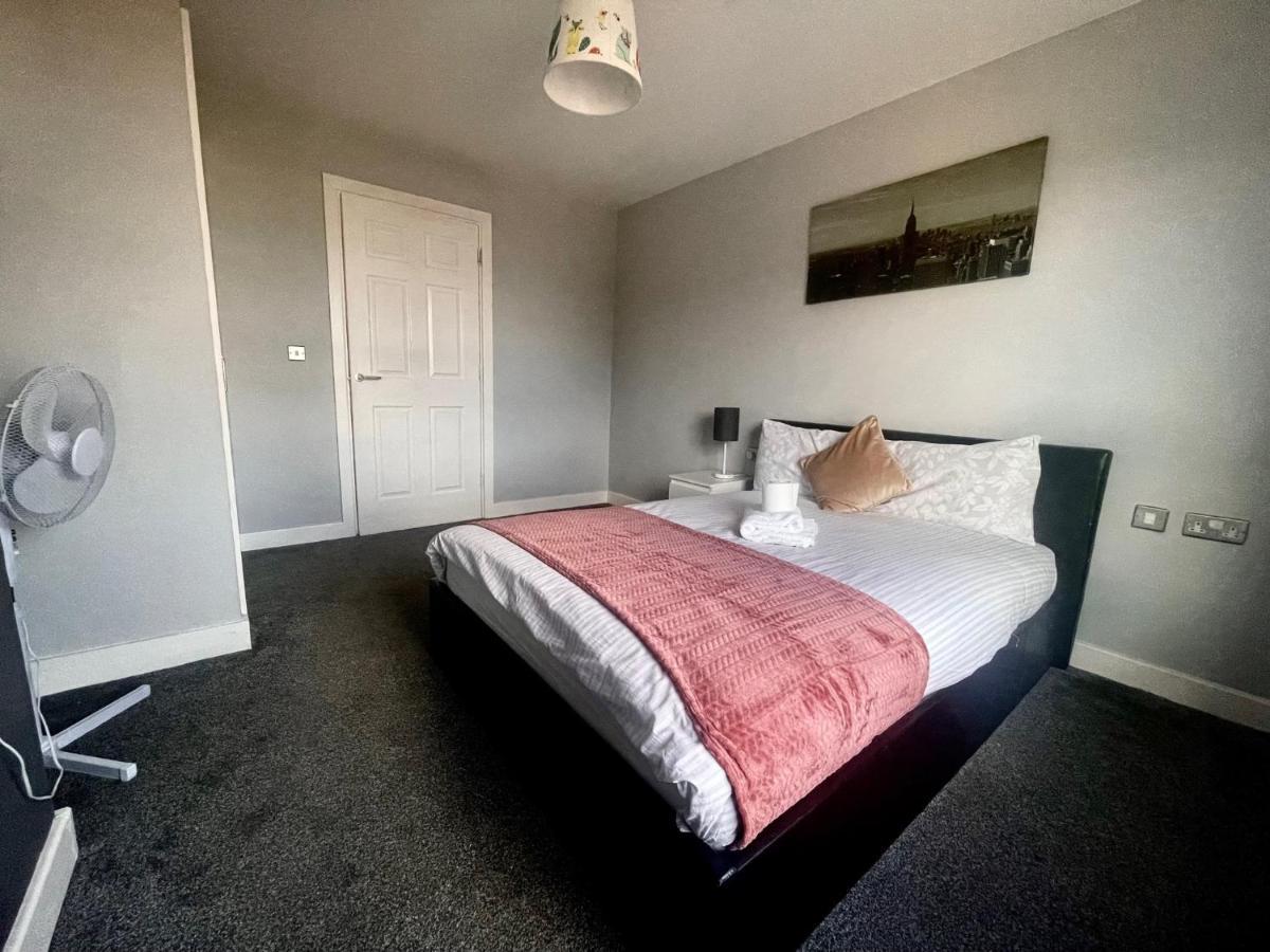 Remo Near Canary Wharf & 02 Arena * Londen
