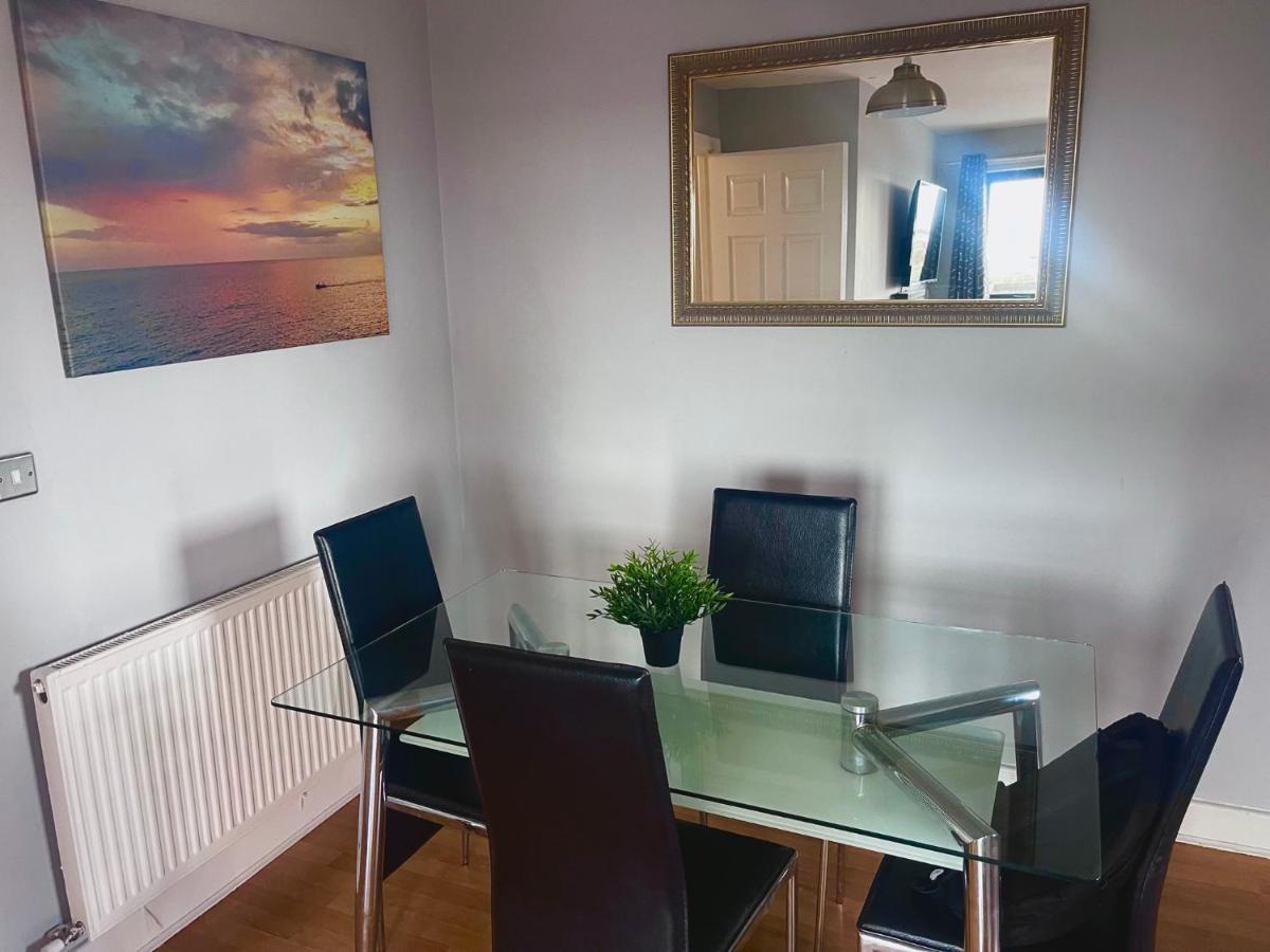 Remo Near Canary Wharf & 02 Arena *