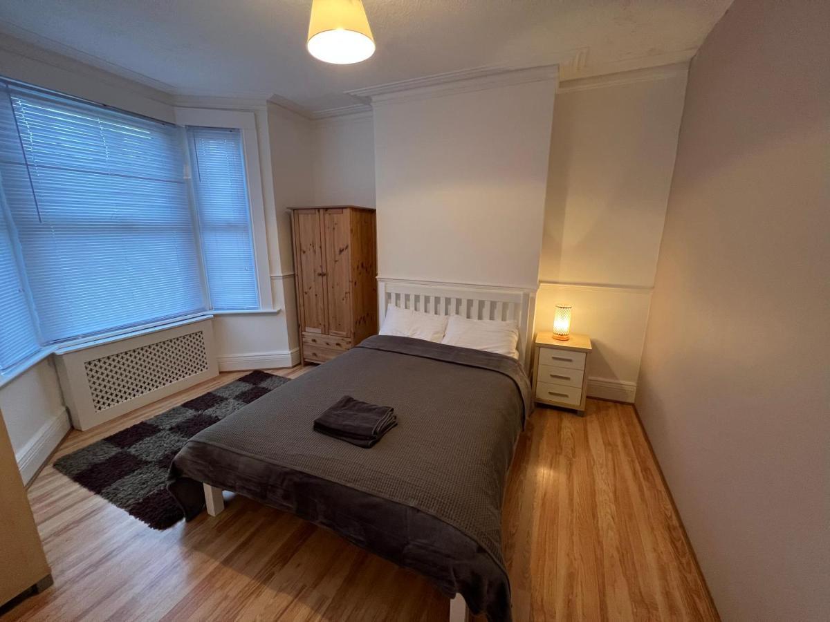 Entire Luxury 4 Bedroom Victorian House With 2 En-suite - Forest Hill, Apartment London