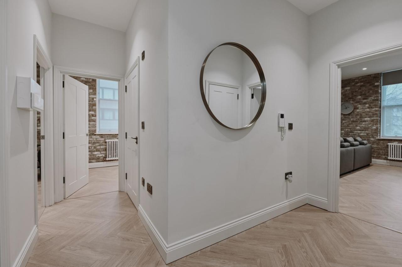 Khayat Homes - Kings - Three Bed * Londen