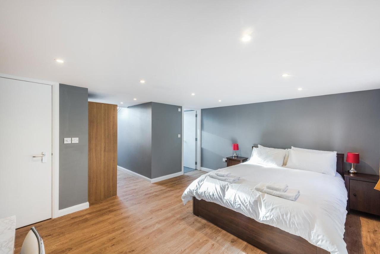 Feriehus Spacious 4 Bed House Near Greenwich