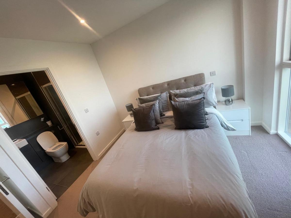 Appartement Immaculate 2bed In London- Views *