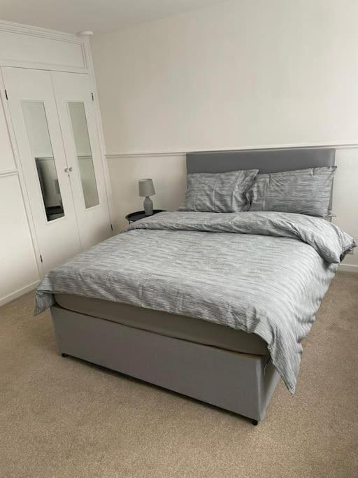 Xxxxxxxxxxxxxxx Apartment London