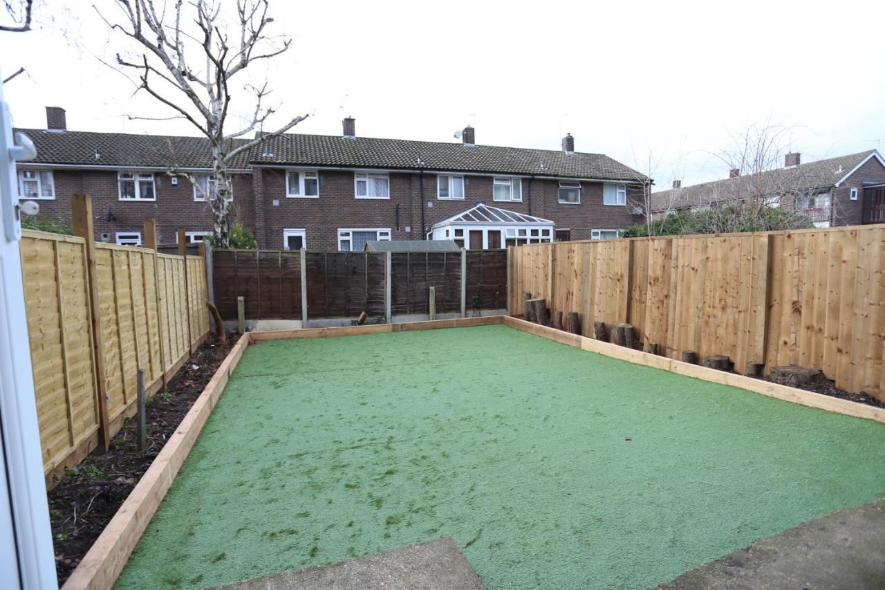 Apartamento Abbeywood Station House