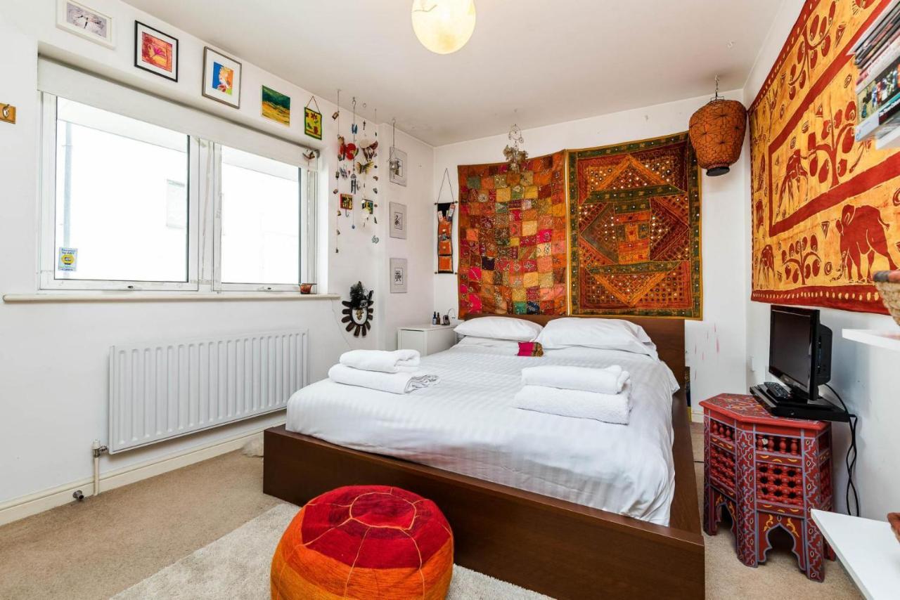 Delightful Moroccan Inspired Flat Hackney Sleeps 2 Apartamento Londres
