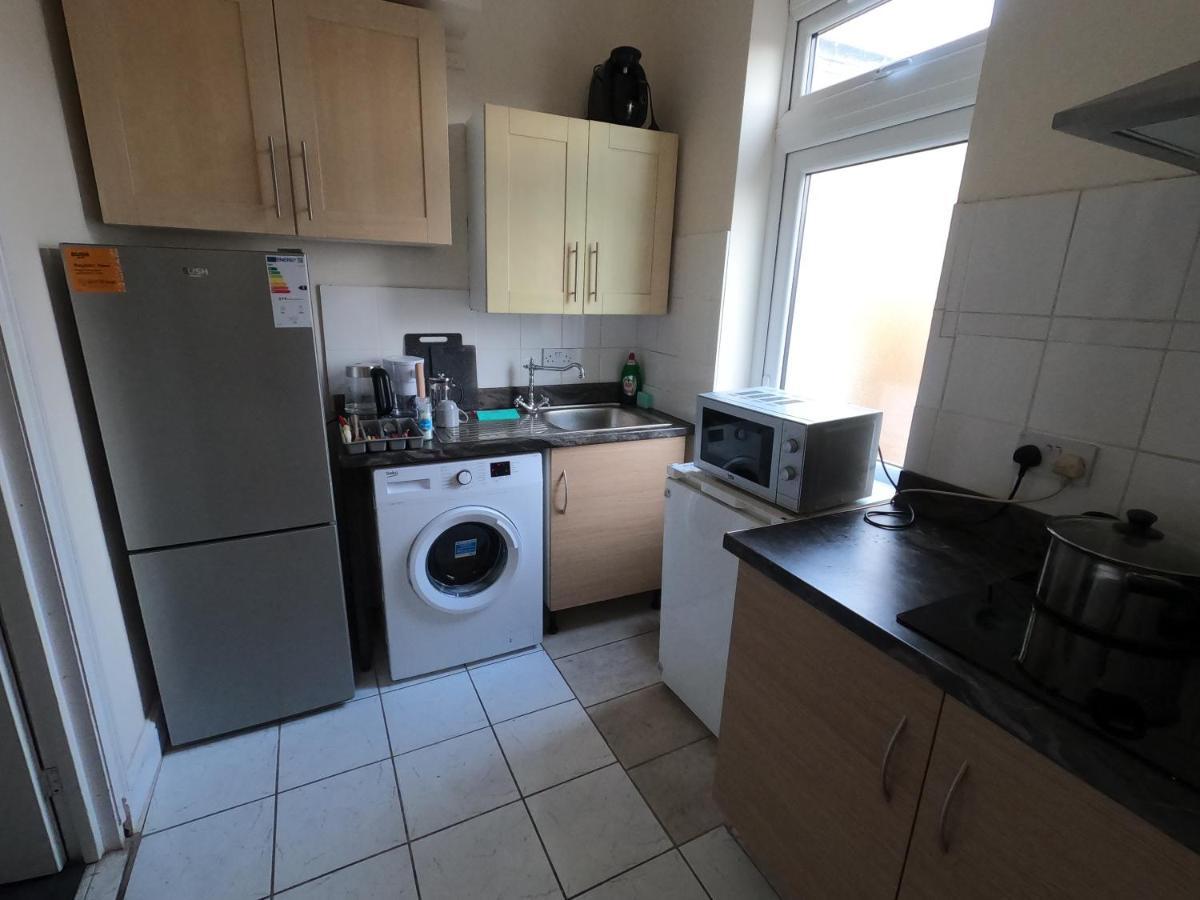 Apartment Upton Park - House