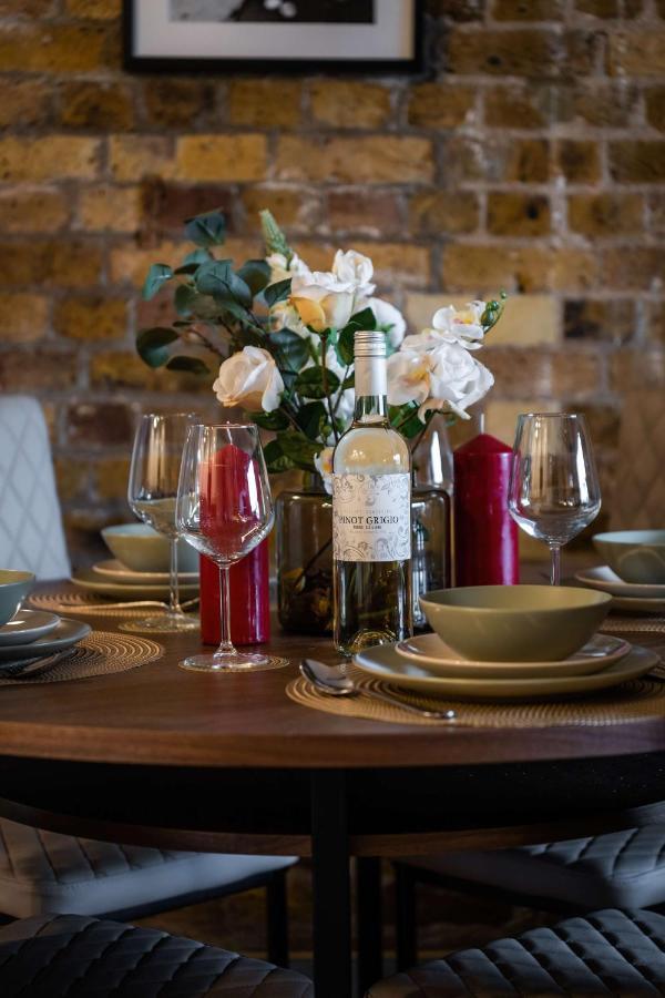 Livestay-fabulous Three Bed Warehouse Conversion Leilighet London