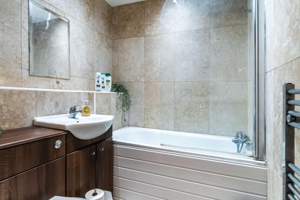 Livestay-fabulous Three Bed Warehouse Conversion Leilighet London