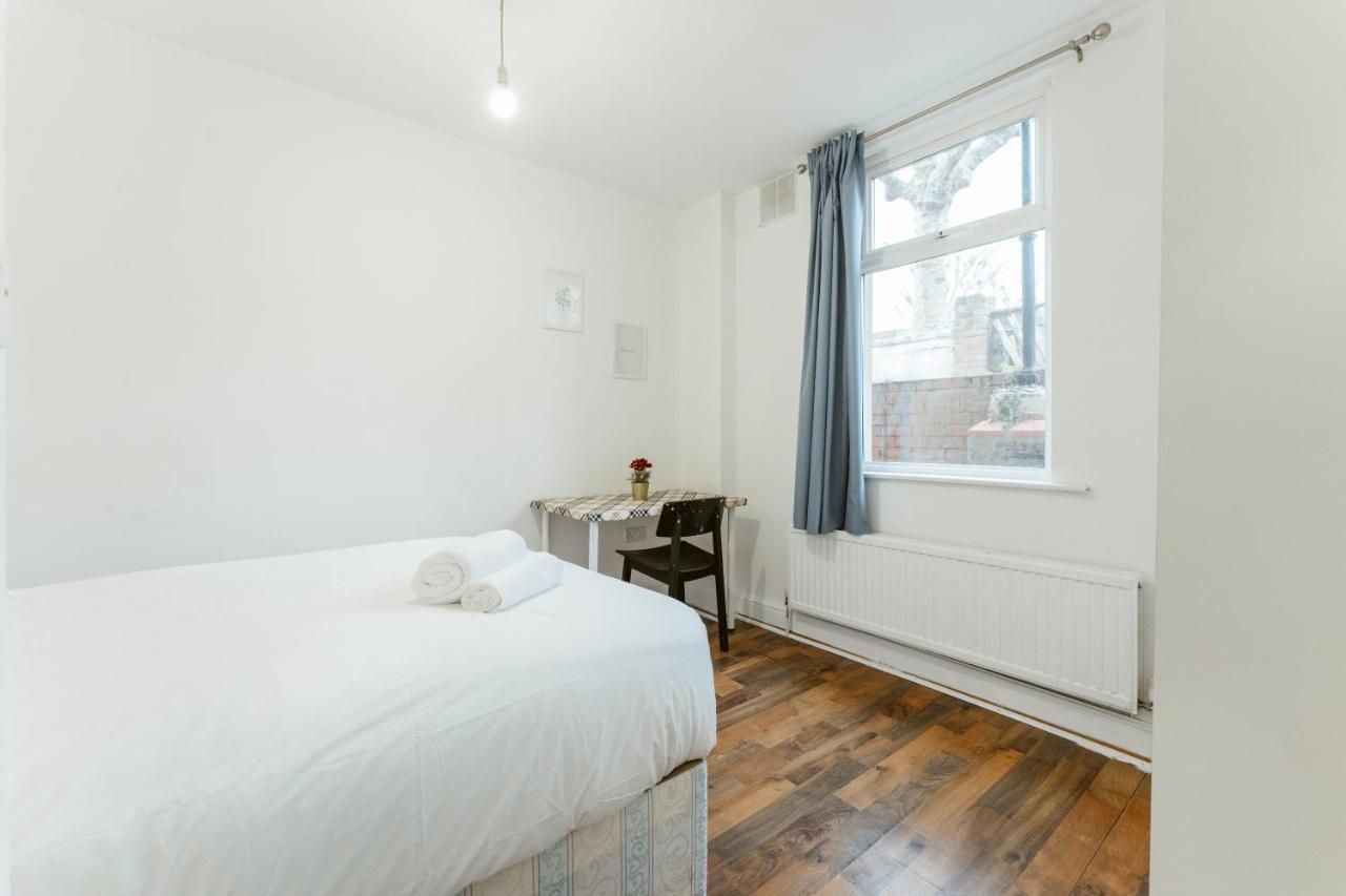 Pensión Upton Park Bedrooms 25 Min To *