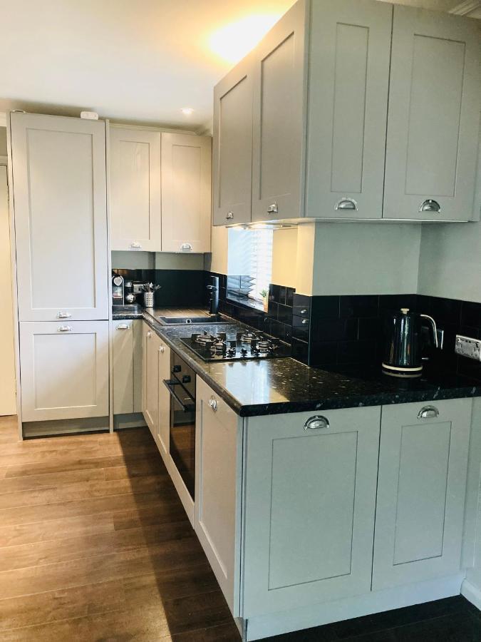 Leilighet Stunning 1 Bed Garden London