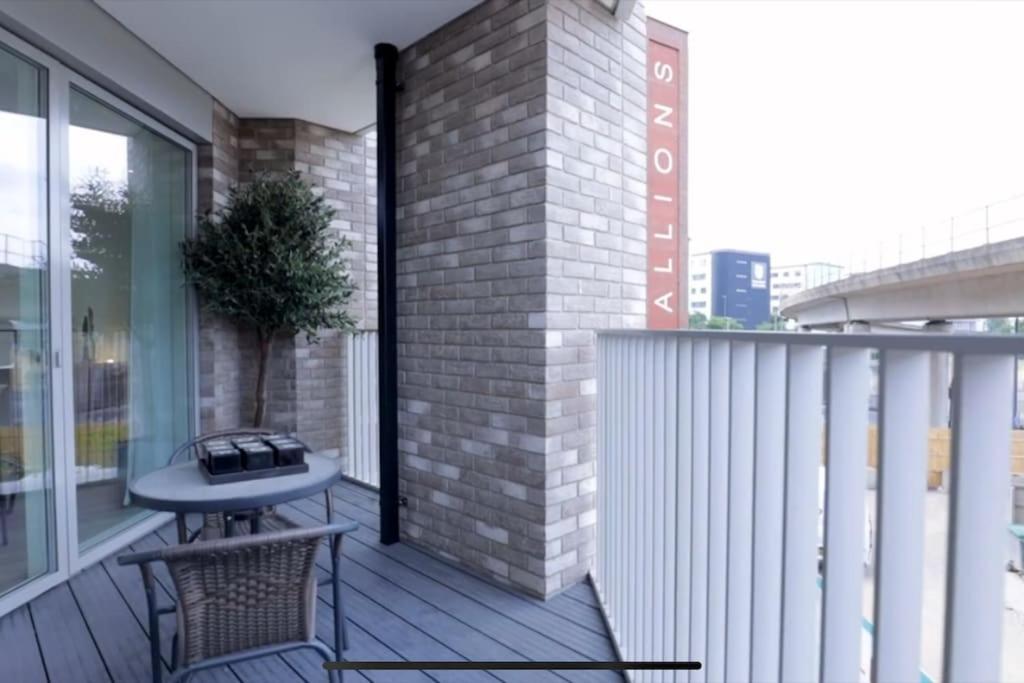Appartement Luxury 1 Bedroom East Londen