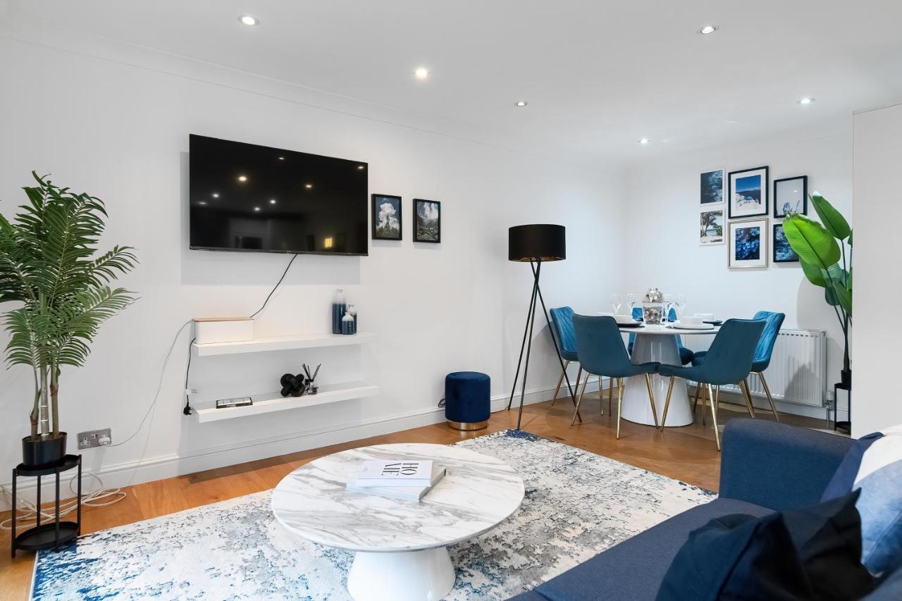 Chic 3 Bed Near Bridge With Balcony Apartment London