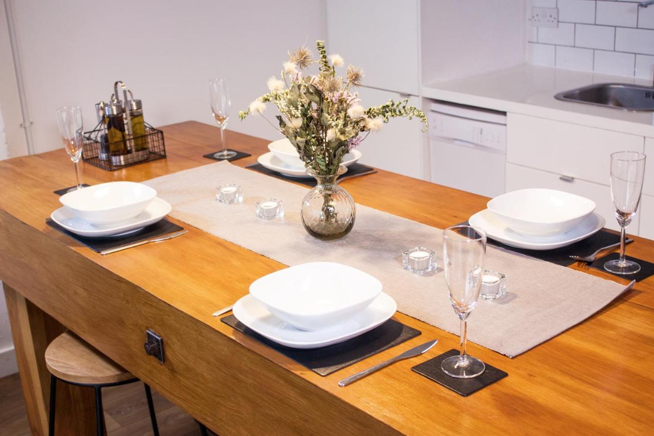 Spacious Industrial Style London