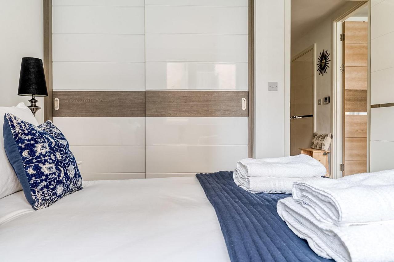Appartement Modern Surrey Quays Flat Londen