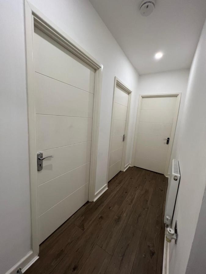 3bed Flat 3wc And Great Location Near Excel City Airport O2 And Canning Town Station * London
