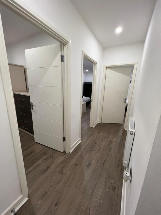 3bed Flat 3wc And Great Location Near Excel City Airport O2 And Canning Town Station Holiday home *