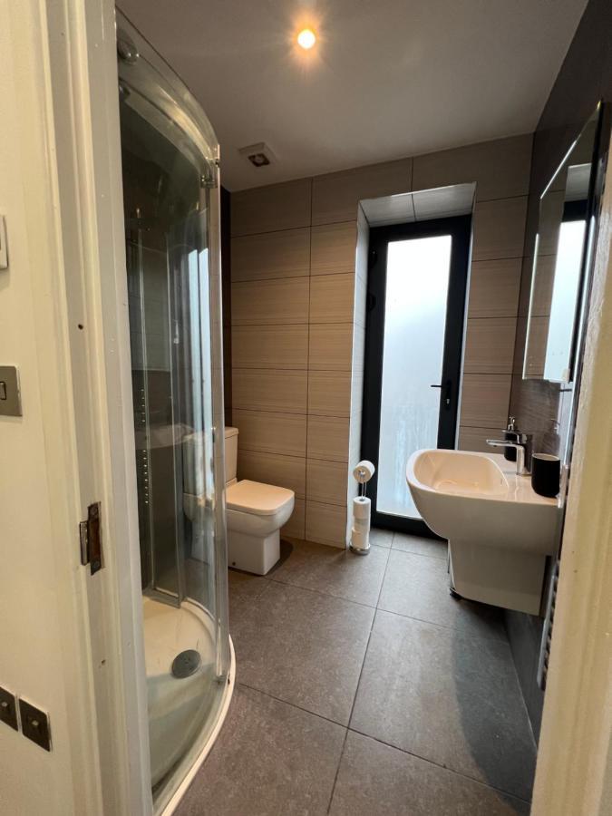 3bed Flat 3wc And Great Location Near Excel City Airport O2 And Canning Town Station Holiday home London