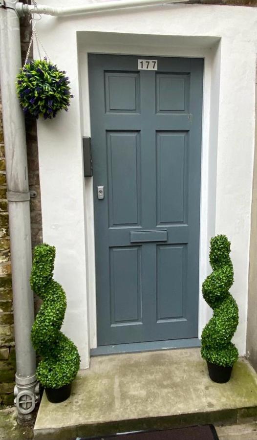 2 Bedroom * London
