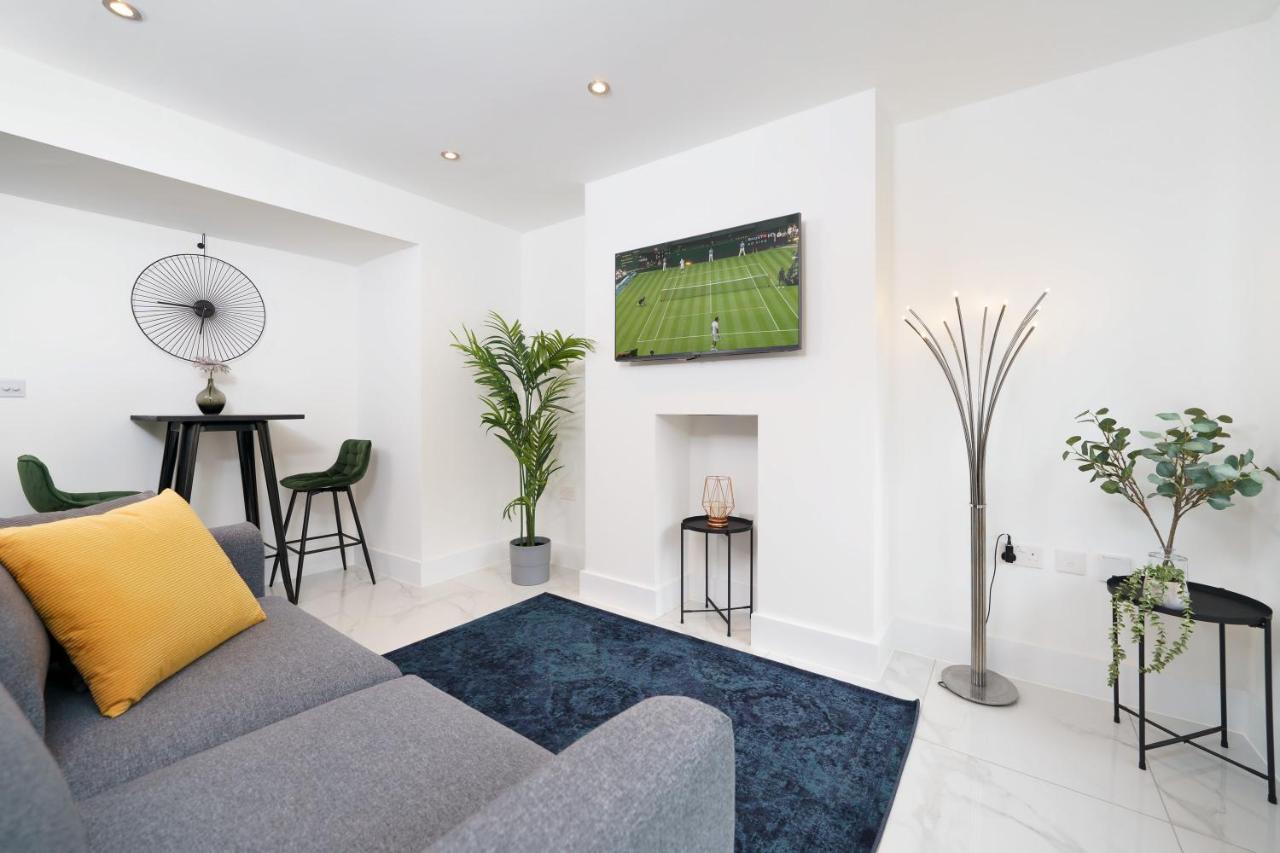 Boutique Flat Near O2 & Excel * Londres