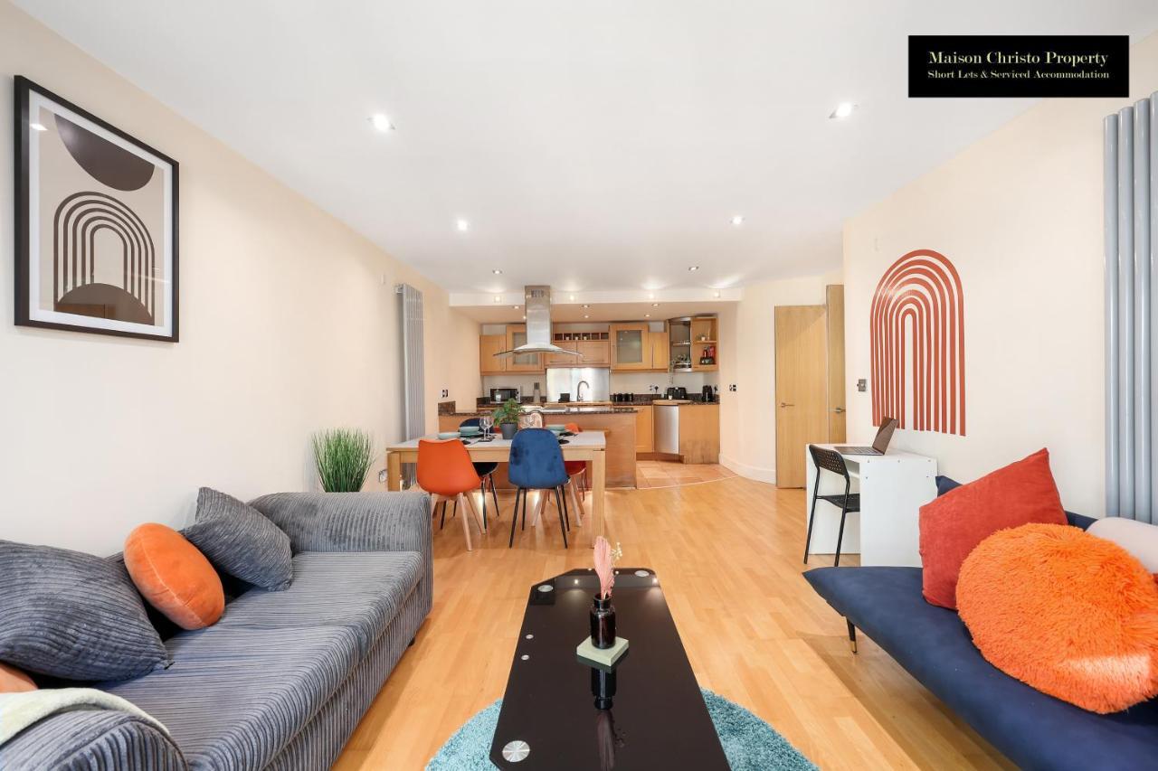 Weekly Or Monthly Stays, London, Canary Wharf - Sleeps 6- 2bedroom, Free Parking, Serviced By Maison Christo *